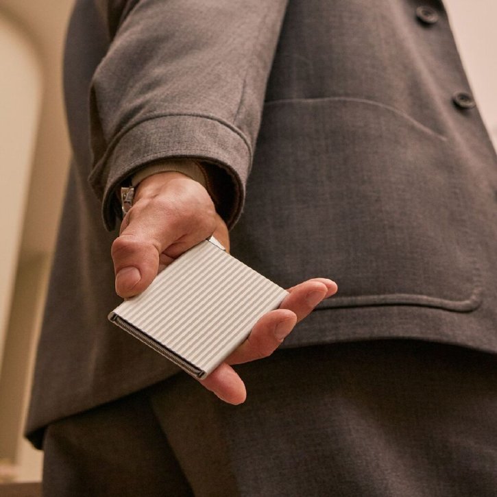 Secrid Premium Cardprotector fluted cashmere+